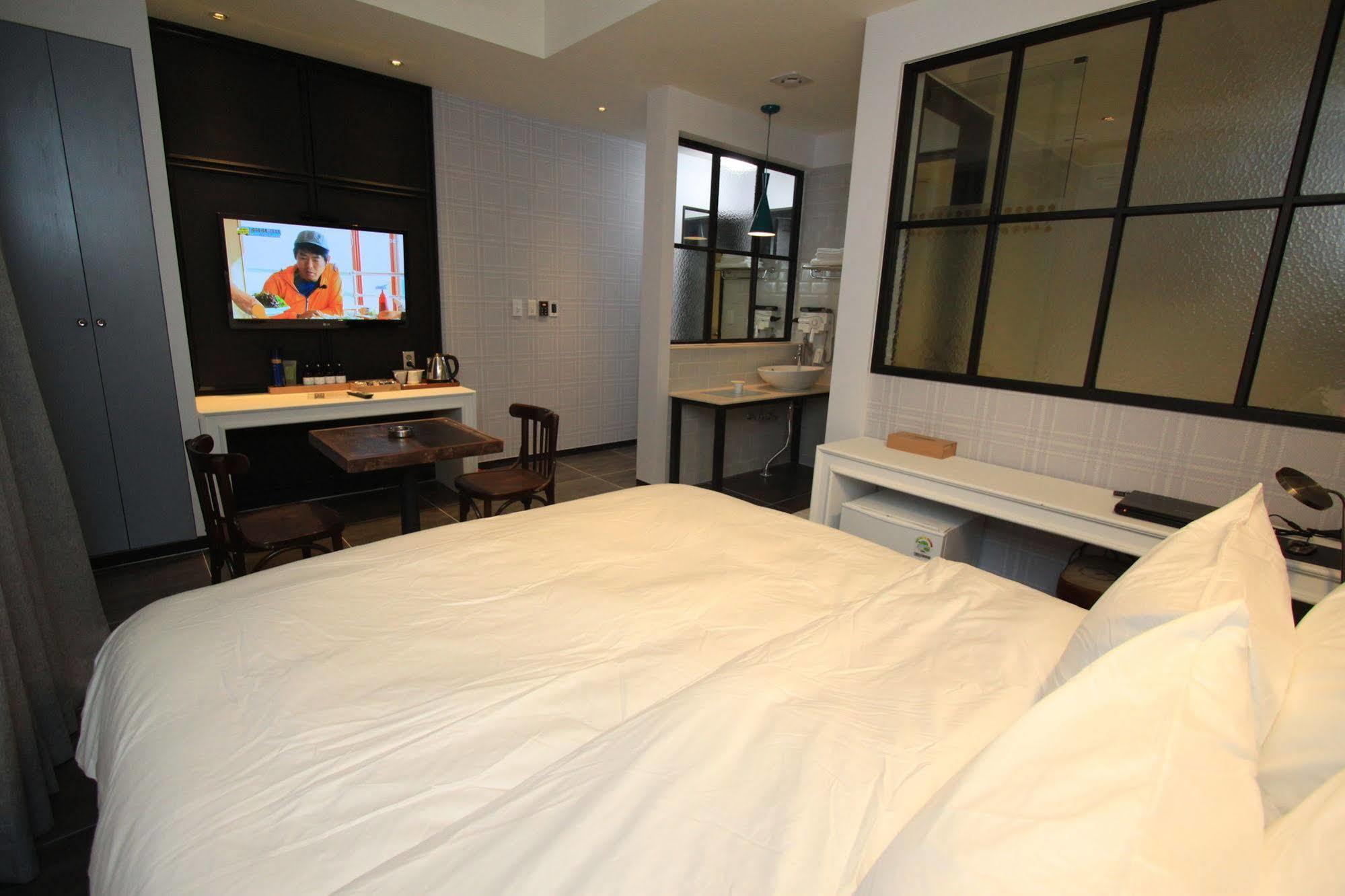 ปราฮา บูทิค โฮเต็ล Hotel ชางวอน ภายนอก รูปภาพ